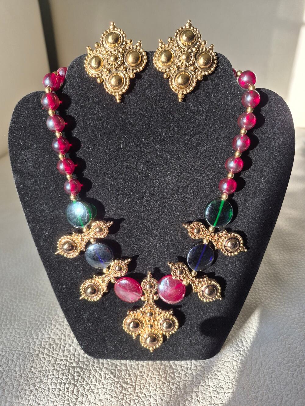 Jose Maria Barrera for Avon Adriatic Necklace & Earrings Set w/ Box